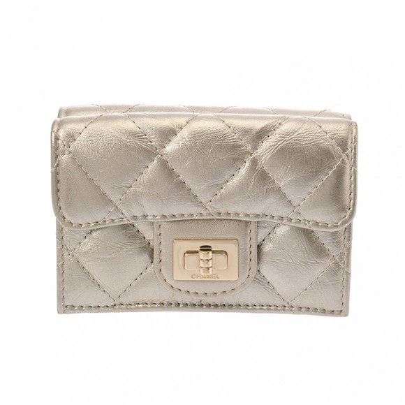 Chanel Matelasse Wallet Silver Calf Trifold - Picture 1 of 12